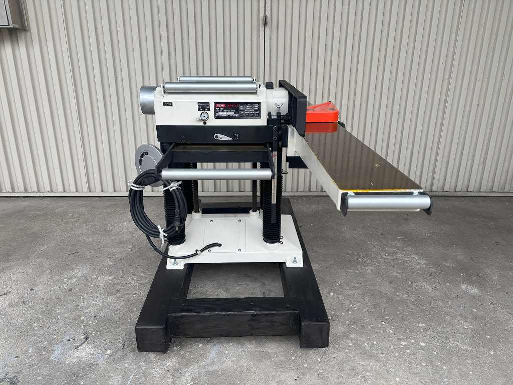 【リョービ】　中古　自動かんな盤　AH-160　(3枚刃)　100V　(整備済)　NO,01128